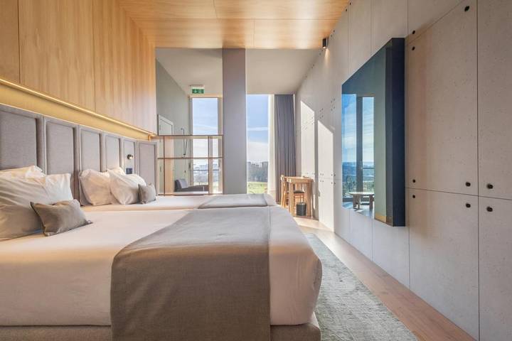 Hôtel pour 2 personnes, avec Terrasse et Jacuzzi ainsi que Jardin et Piscine à Lousada