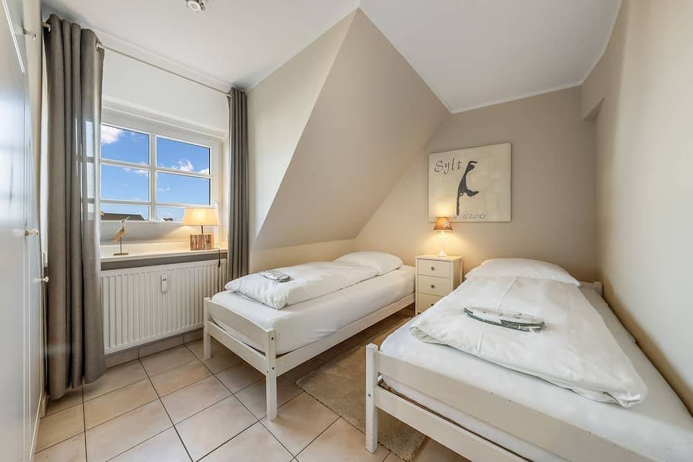 Ganze Wohnung, Lh Dünenblick Wohnung 9 - Strandnahe 3-Zimmer-Wohnung mit ca. 55 m² unter Reet, in Wenningstedt, Sylt