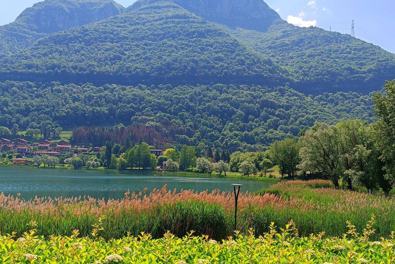 Ganze Wohnung, Ferienwohnung für 2 Personen mit Pool in Spinone al Lago, Prealpi Bergamasche Orientali