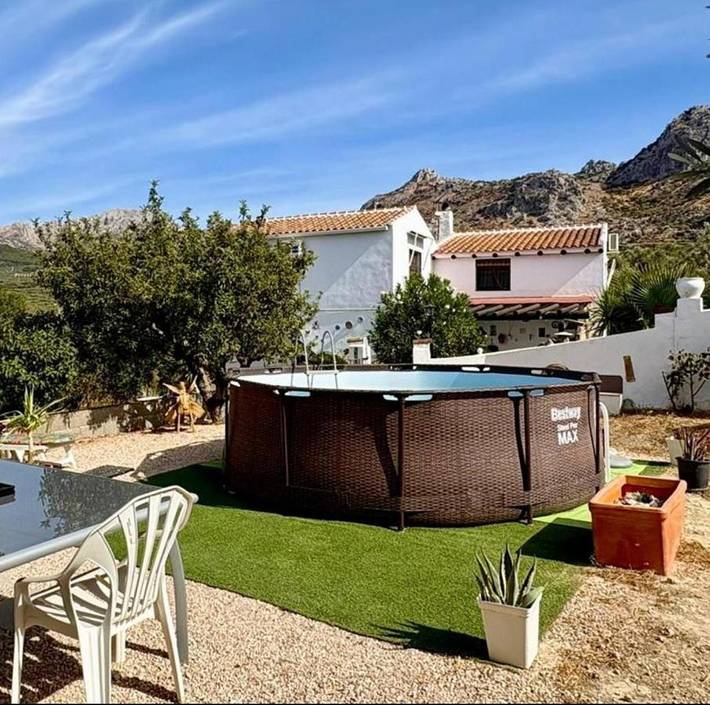 Casa rural para 6 personas, con vistas y terraza además de jardín y piscina en Antequera - 3