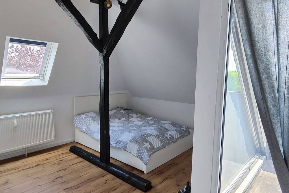 Ganze Wohnung, Liebevoll ausgebaute 90qm Dachgeschosswohnung.\nidyllisches Selfkant erleben. in Heinsberg, Rheinland