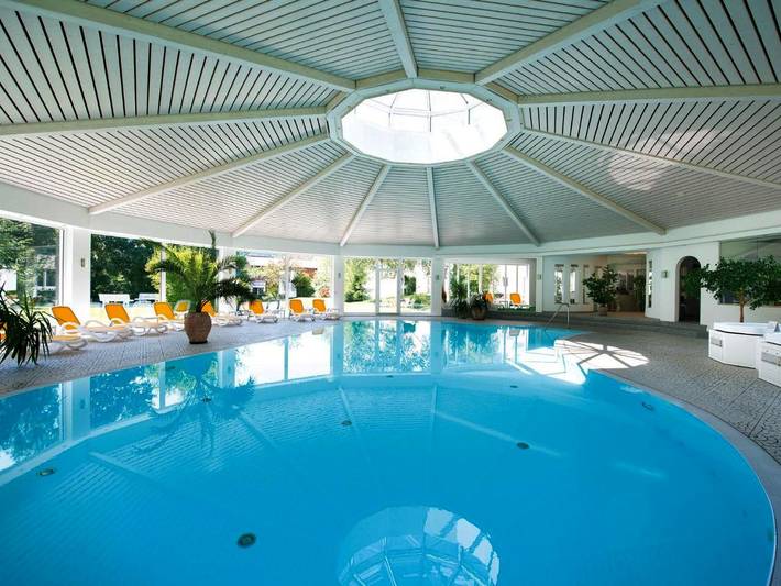 Hotel für 2 Personen, mit Whirlpool und Terrasse sowie Garten und Pool in Landkreis Tuttlingen