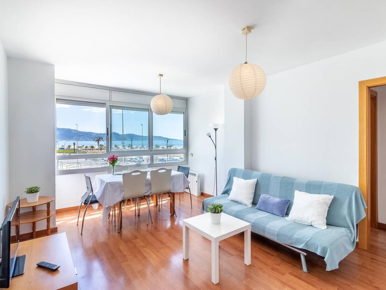 Appartamento intero, Appartamento vacanze per 6 persone con vista oceano in Platja d'Empuriabrava, Empuriabrava