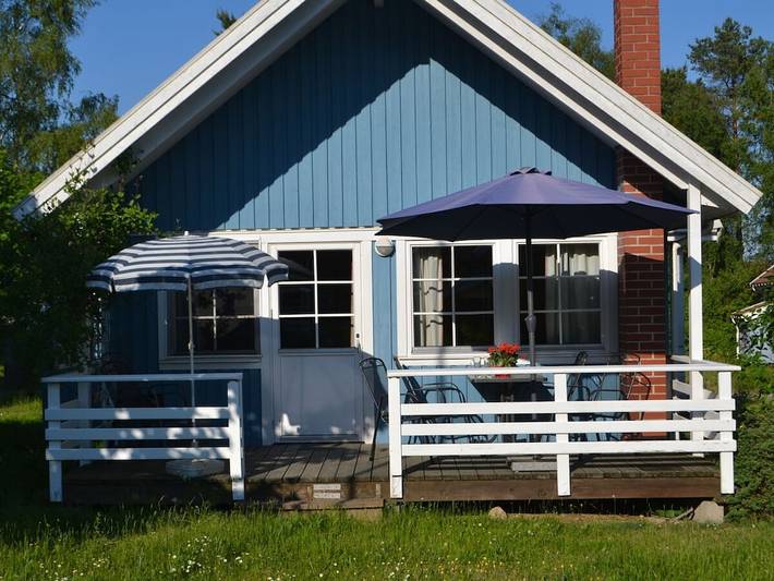Ferienhaus in Userin mit Schwimmbecken in Badestrand Userin, Userin