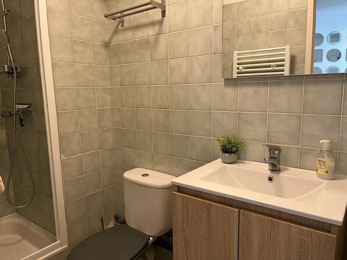 Gîte pour 2 personnes, avec Terrasse et Vue dans Plage Tresmeur - 3