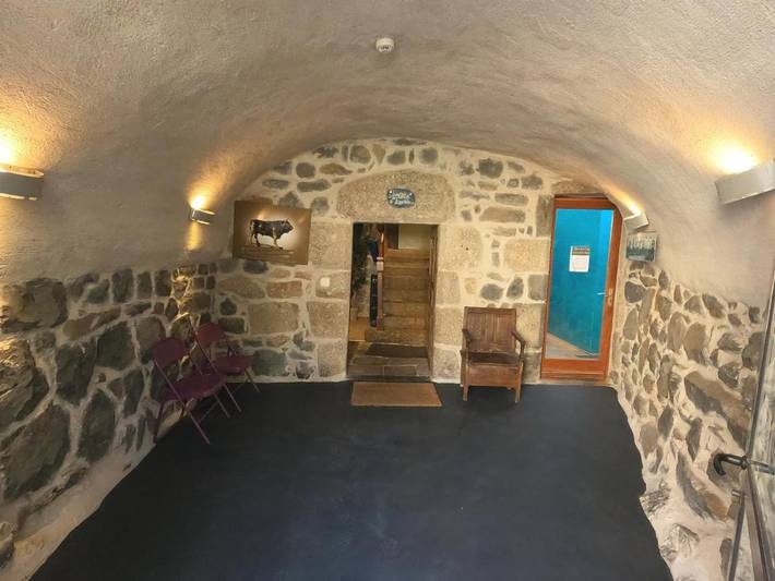 Hôtel pour 5 personnes, avec vue et terrasse à Laguiole - 2