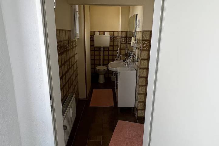 Ganze Wohnung, Ferienwohnung im Erdgeschoss Essen Kettwig in Stadtbezirk IX, Essen