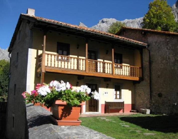 Casa rural para 5 personas, con jardín en Parque Nacional de Los Picos de Europa - 3