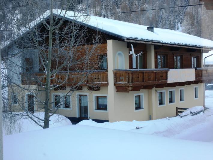 Chambre d’hôte pour 3 personnes, avec jardin et terrasse, animaux acceptés