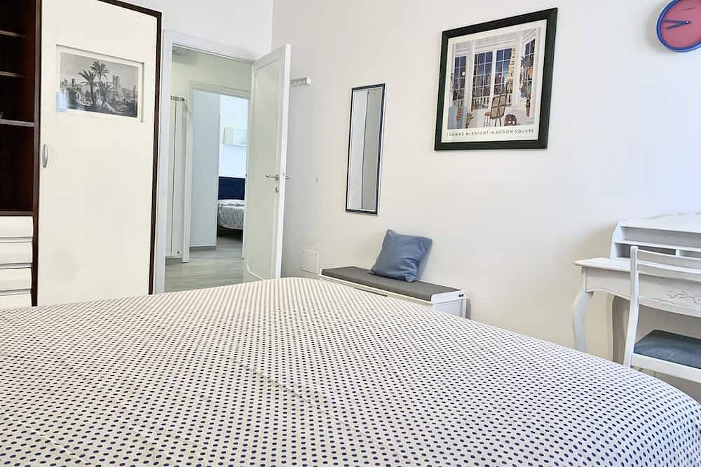 Ganze Wohnung, Sea View, Zentrum, 3 Schlafzimmer, 2 Bäder, 250 Meter vom Meer entfernt in Terracina, Pontinische Ebene