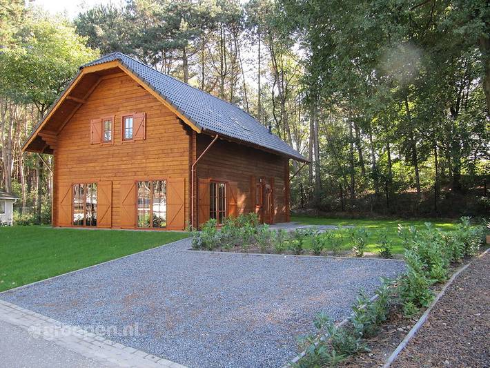 Vakantiehuis voor 12 personen, with Balkon/Terras and Terras as well as Tuin and Sauna in Brunssum