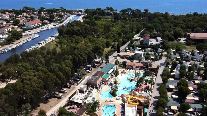 Wohnwagen für 4 Personen, mit Terrasse und Sauna in Hyeres - 3