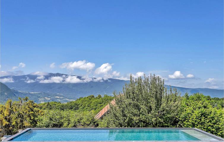 Location de vacances pour 11 personnes, avec terrasse et piscine, adapté aux familles dans Talloires-Montmin - 4