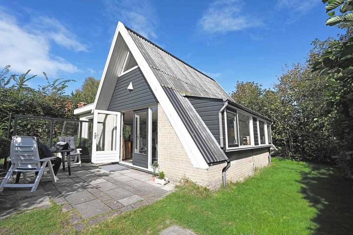 Bungalow für 6 Personen, mit Terrasse und Garten sowie Pool in Callantsoog