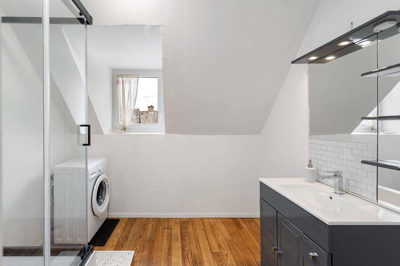 Appartement entier, One-Bedroom Apartment in Pontorson, Région d'Avranches