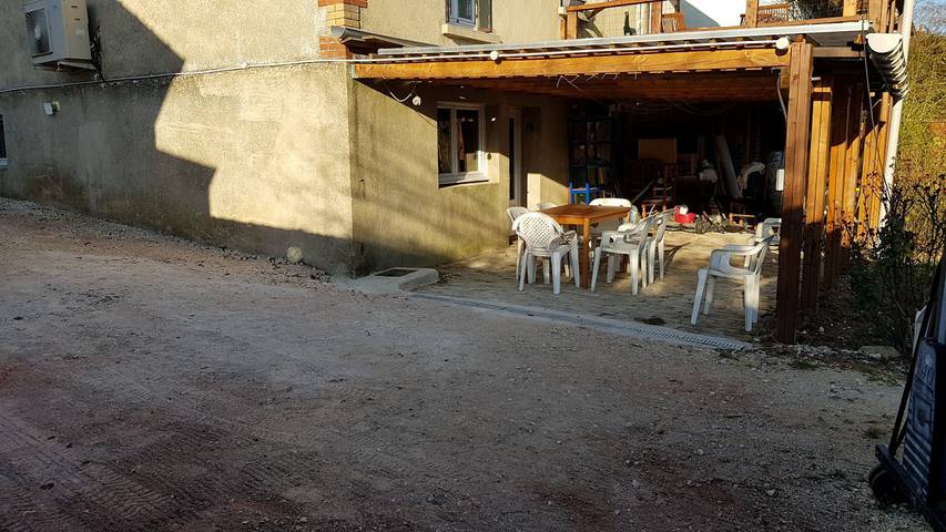 Appartement de vacances pour 13 personnes, avec jardin et terrasse dans Seine-et-Marne - 2