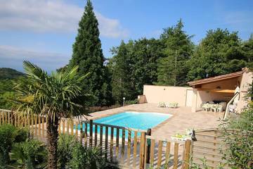Cottage pour 9 personnes, avec jardin et terrasse, animaux acceptés à Sonnac-sur-l'Hers