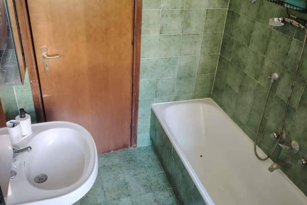 Entire apartment, Smile House in Santa Marinella, Rome Province