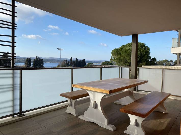 Appartement de vacances pour 4 personnes, avec Terrasse et Piscine