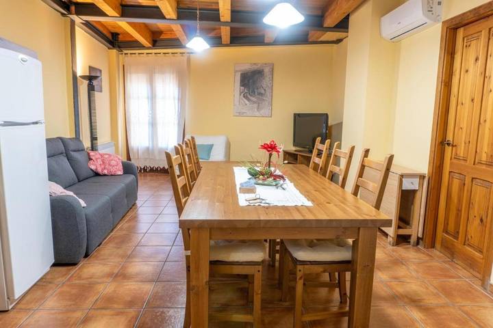 Casa rural para 9 personas, con vistas y balcón, Se admiten mascotas en Massis dels Ports - 2