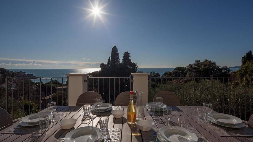 Gîte pour 8 personnes, avec terrasse et vue à Tellaro - 4
