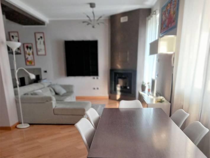 Ferienwohnung für 4 Personen, mit Terrasse und Garten sowie Pool am Iseosee
