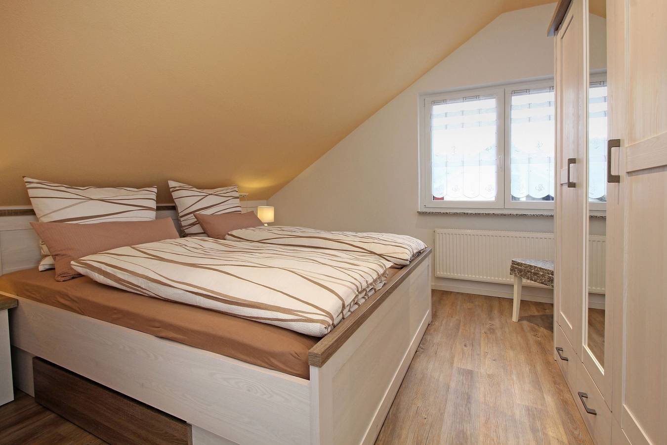 Ganze Wohnung, Ferienwohnung 'Feriendomizil Bergamini' mit Gemeinschaftsgarten, Balkon und Wlan in Bischoffingen, Vogtsburg im Kaiserstuhl