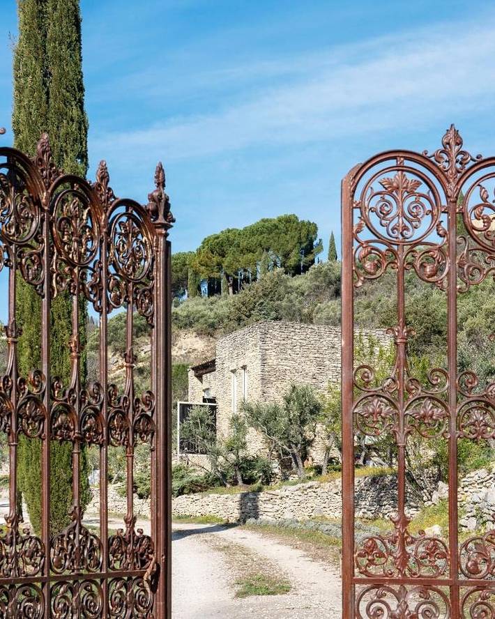 Chambre d’hôte pour 2 personnes, avec vue ainsi que piscine et jardin à Gordes - 3
