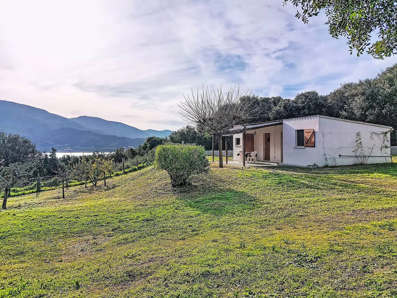 Casa 4 Personas in Tiuccia, Calcatoggio