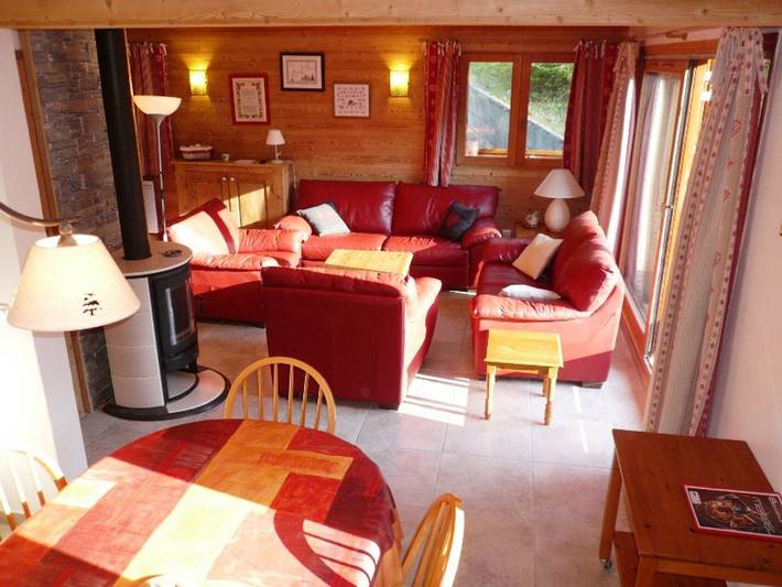 Gîte pour 8 personnes, avec Balcon ainsi que Terrasse et Piscine dans Meribel-les-Allues