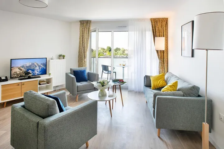 Aparthotel para 2 personas, con piscina además de sauna y jardín, Se admiten mascotas - 1