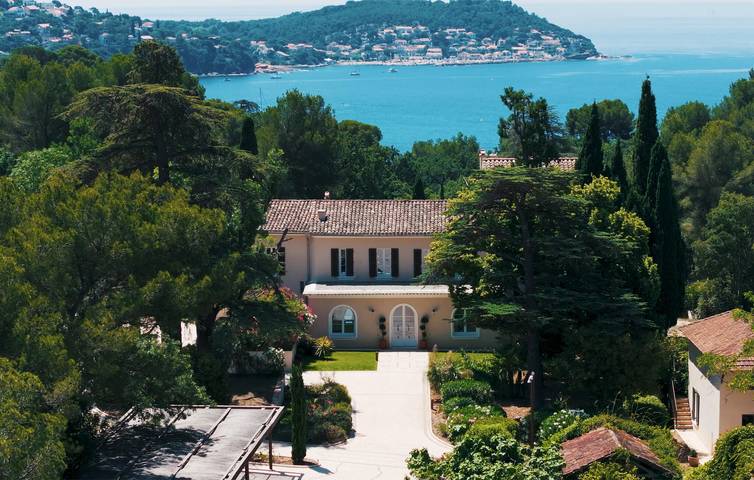 Location de vacances pour 22 personnes, avec Terrasse à Le Pradet - 3