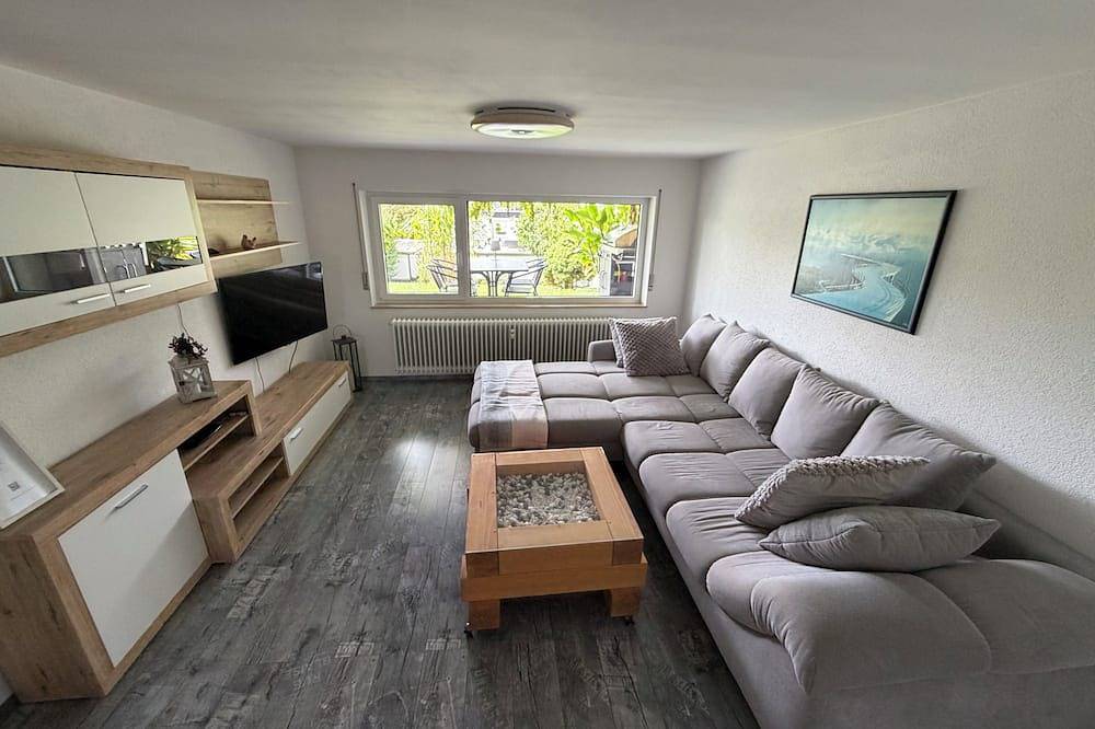 Ganze Wohnung, Stadtnah & Ruhig mit Terrasse: Wöschhalde Villingen in Villingen-Schwenningen, Mittlerer Schwarzwald