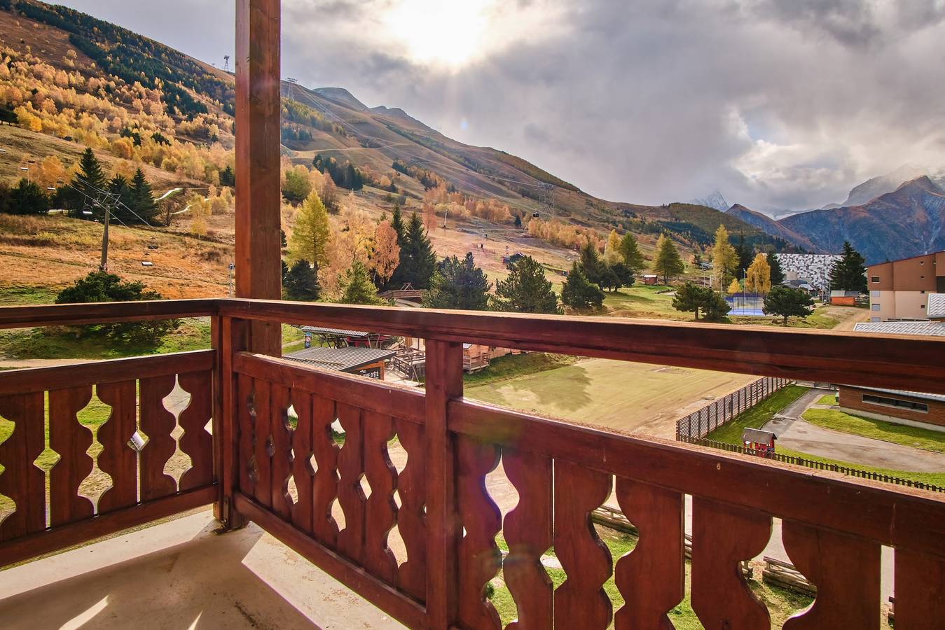 Appartement entier, Appartement 'Eperon' avec vue sur la montagne et balcon in Mont-de-Lans, Les Deux Alpes