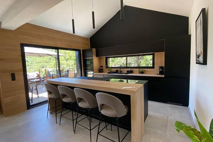 Location de vacances pour 11 personnes, avec jardin et vue, animaux acceptés à Fraissinet-de-Lozère - 4