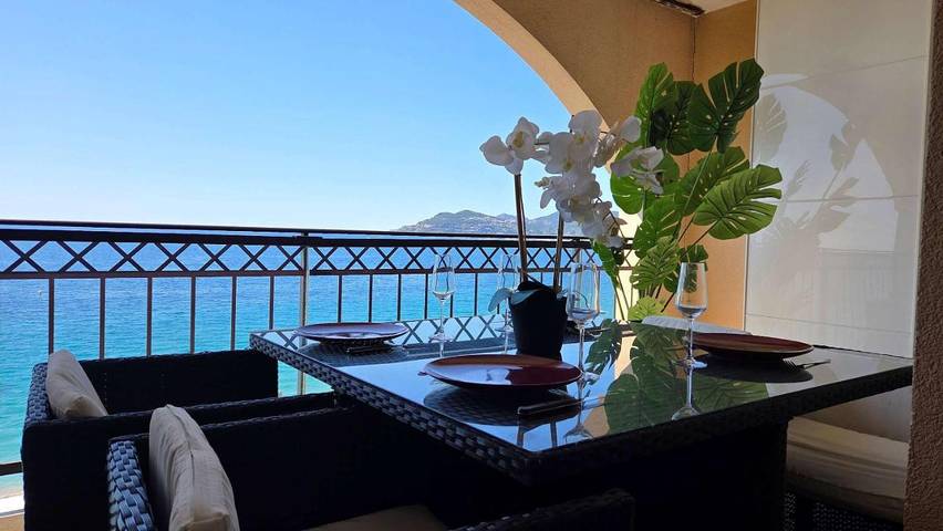 Gîte pour 4 personnes, avec piscine et terrasse dans Office De Tourisme Cannes La Bocca - 3