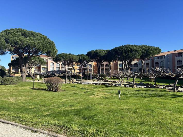 Gîte pour 4 personnes, avec balcon dans Plage Miramar - 2