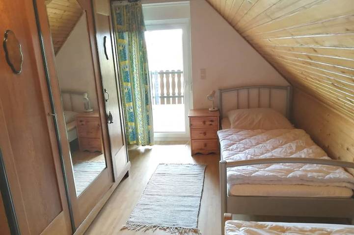 Ferienhaus für 9 Personen, mit Garten und Balkon in Nordholz - 2