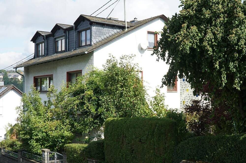 Ganze Wohnung, Ferienwohnung Zweiburgenblick in Runkel, Lahntal