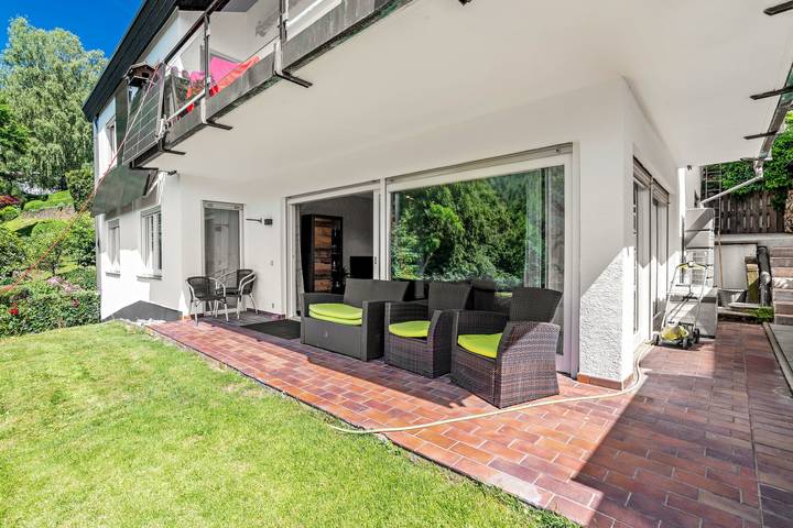 Ganze Wohnung, Apartment 'Burkhardt' mit Bergblick, privater Terrasse und WLAN in Bad Herrenalb, Nordschwarzwald