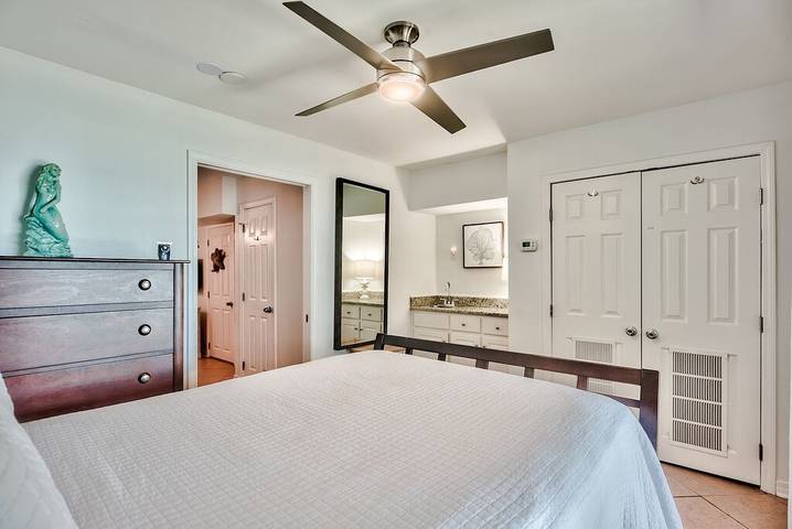 Villa for 12 people, with balcony, with pets in Emerald Coast