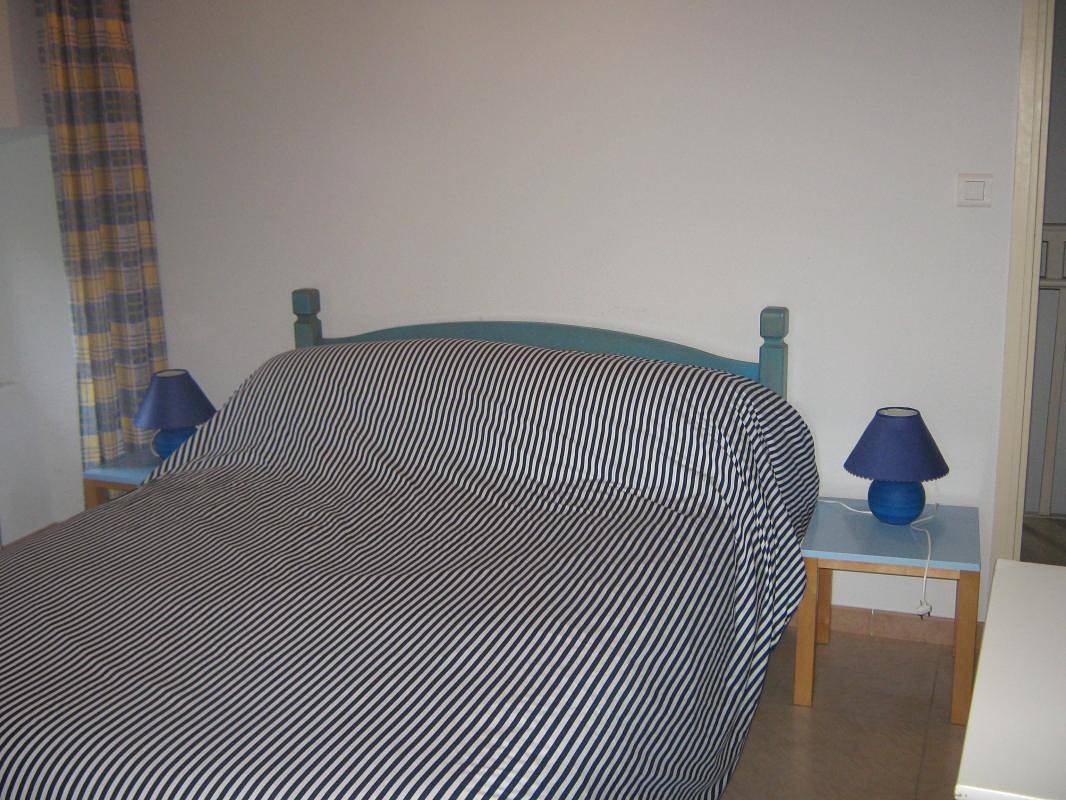 Les Ecoles - Chambre 1 in Saint-André-de-Valborgne, Cevenas