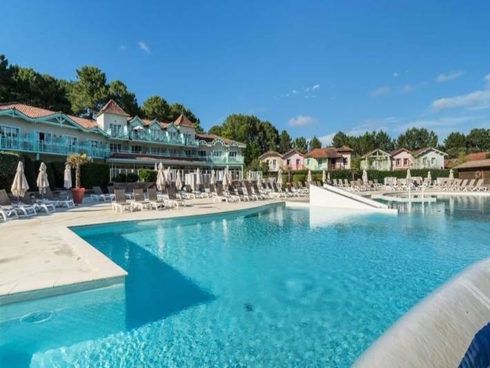 Vakantiewoning voor 5 personen, with balkon and zwembad as well as tuin, kindvriendelijk in Lacanau Ocean