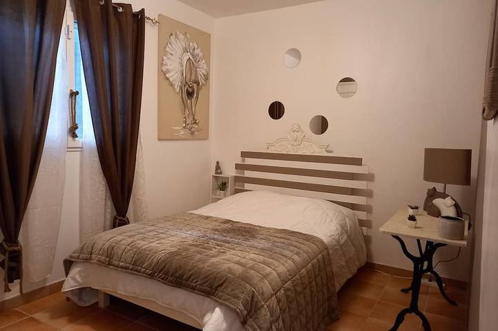 Location de vacances pour 8 personnes, avec jardin et terrasse à Canet - 4