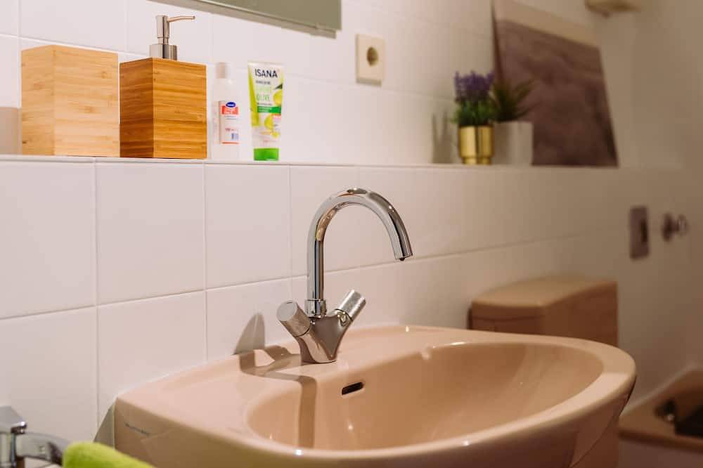 Ganze Wohnung, Dschungel in Bali (Bad Lippspringe) / Ferienwohnung zentral an der Fußgängerzone in Bad Lippspringe, Nordrhein-Westfalen