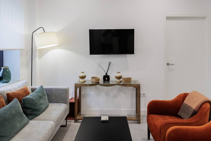 Casa Deco – Großzügiges, ruhiges Apartment nahe Zentrum von Sevilla in Los Remedios, Sevilla