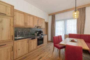Ferienwohnung für 4 Personen, mit Garten und Sauna sowie Ausblick in Bad Goisern am Hallstättersee