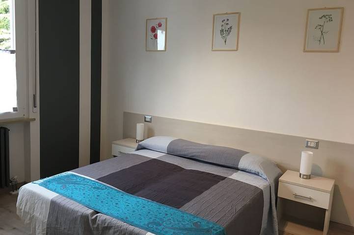Ganze Wohnung, Neu Apartments Francesco, Peschiera del Garda in einer ruhigen und zentralen Gegend in Peschiera del Garda, Gardasee-Berge