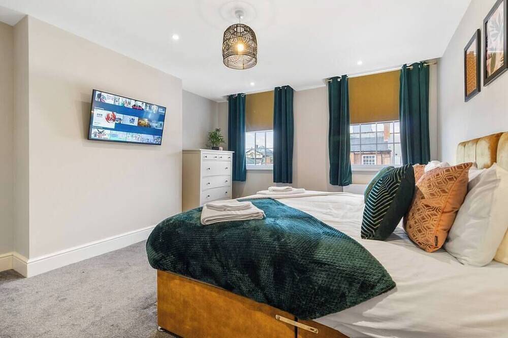 Entire apartment, Whiskawaystays Victoria House Apartment 4 in Worcester, Worcestershire