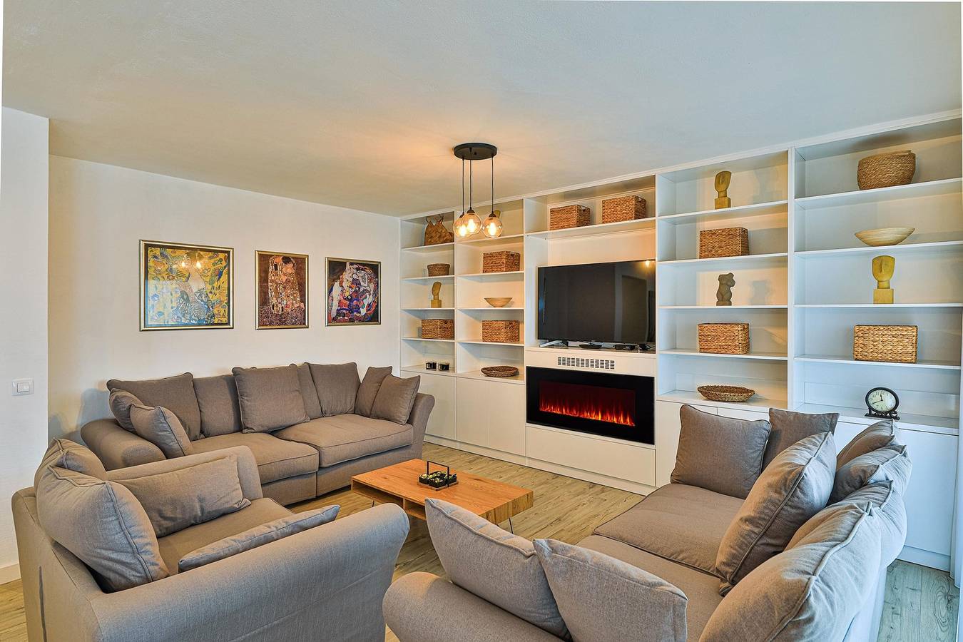 Villa Helios in Kastel Luksic, Kaštela